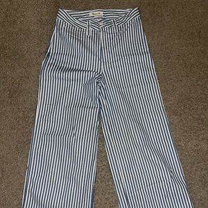 Madewell cropped. Jean and white striped straight cropped jeans